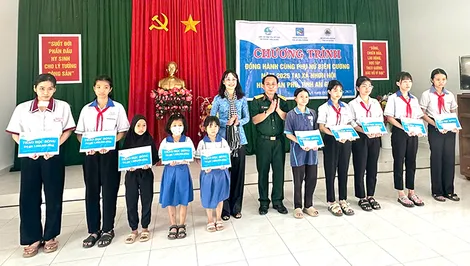 Hơn 682 triệu đồng chăm lo phụ nữ, học sinh vùng biên giới năm 2025