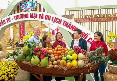 “Kết nối thịnh vượng - Đón Xuân huy hoàng”
