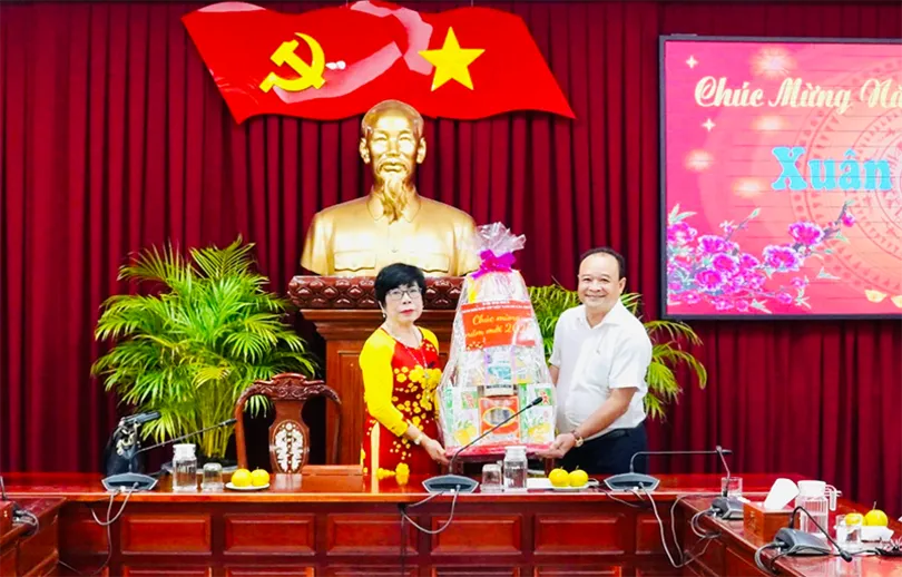 Ban Đại diện Giáo hội Báp-tít Việt Nam TP Cần Thơ thăm chúc Tết lãnh đạo thành phố