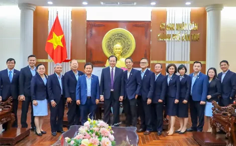 Lãnh đạo Vietbank chúc Tết lãnh đạo TP Cần Thơ