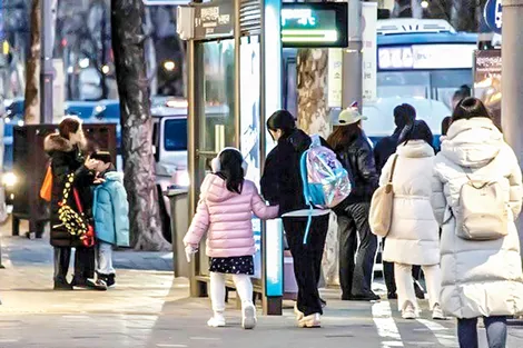 Áp lực thi cử bắt đầu từ... mẫu giáo