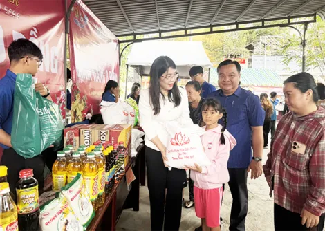 Tuổi trẻ Cần Thơ đồng hành cùng thanh thiếu nhi vui xuân, đón Tết