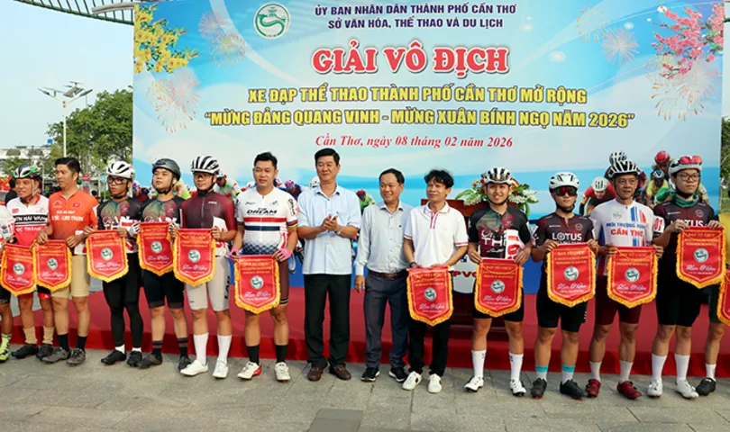 Hơn 200 vận động viên tham gia Giải Xe đạp thể thao TP Cần Thơ mở rộng mừng Đảng, mừng Xuân 2026