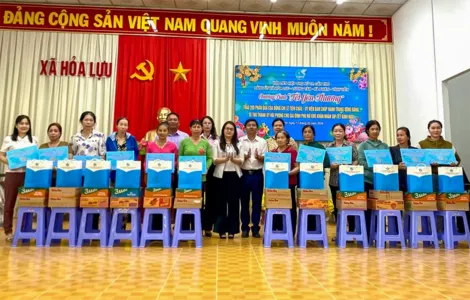 Vận động trao tặng 627 phần quà Tết Nguyên đán