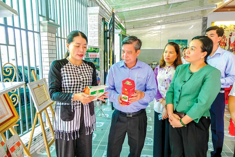 Xây dựng nông thôn hiện đại và bền vững