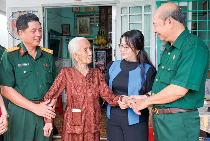 Xứng danh Bộ đội Cụ Hồ