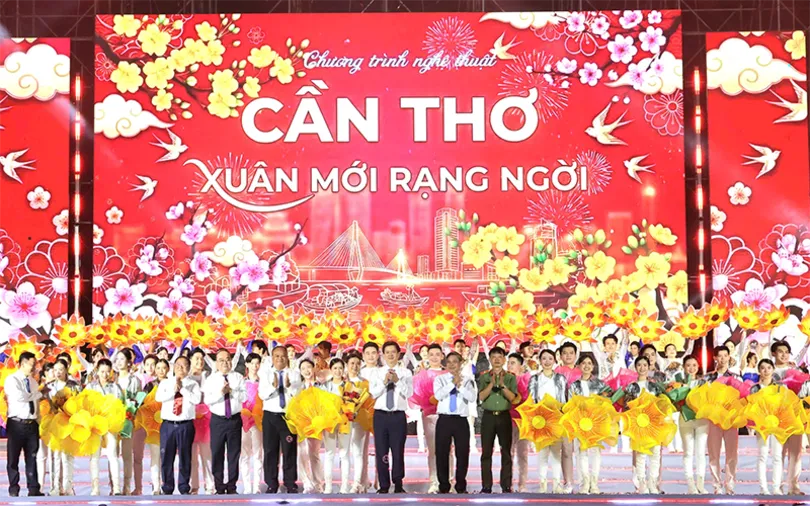 Rực rỡ “Cần Thơ - Xuân mới rạng ngời”