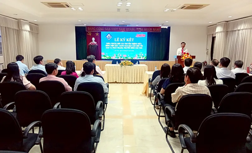 Ký kết thỏa thuận hợp tác truyền thông về mắt, răng hàm mặt