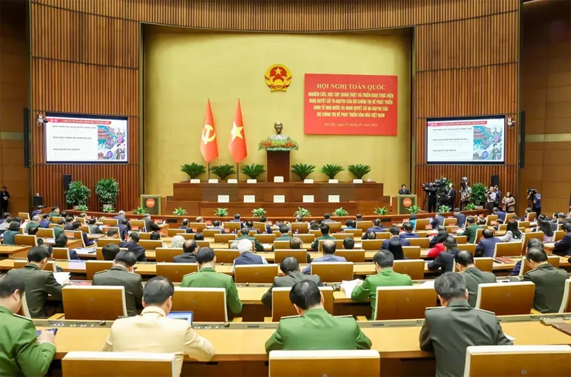 Khẩn trương thực hiện các nghị quyết của Bộ Chính trị vừa ban hành để góp phần xây dựng nước Việt Nam phát triển nhanh, bền vững