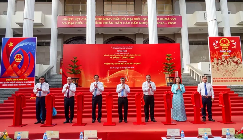 Triển lãm sách và trưng bày chuyên đề chào mừng bầu cử đại biểu Quốc hội và HĐND các cấp
