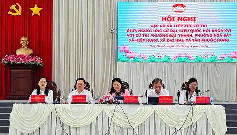 Những người ứng cử đại biểu Quốc hội khóa XVI tại Đơn vị bầu cử số 4 tiếp xúc cử tri