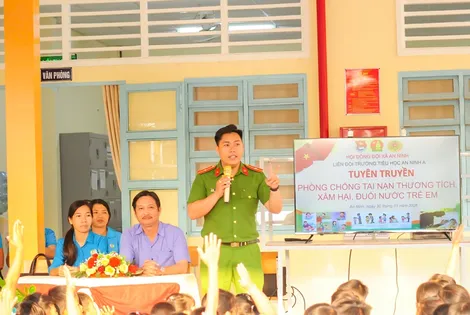 Giáo dục pháp luật cho học sinh
