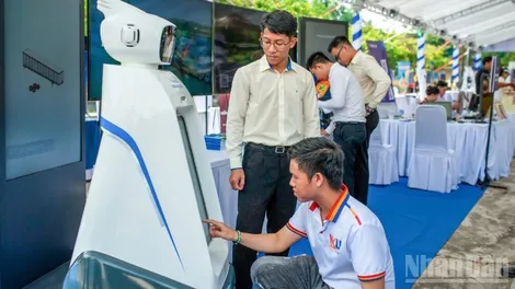 Phát triển khoa học, công nghệ gắn với nghiên cứu-ứng dụng-thị trường