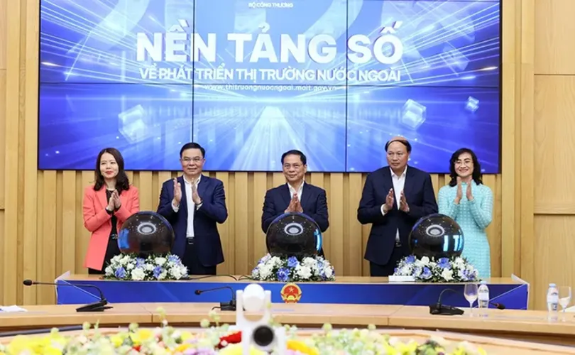 Bàn giải pháp thúc đẩy tăng trưởng xuất nhập khẩu bền vững