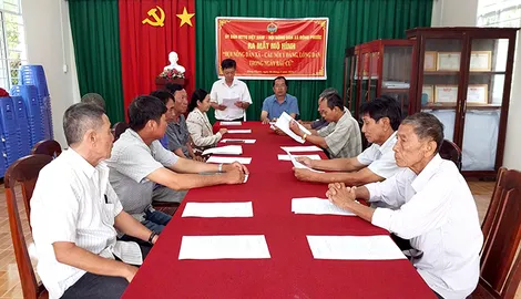 Tuyên truyền, vận động nông dân tích cực tham gia bầu cử