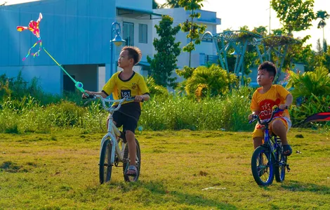 Mùa diều rộn vui giữa lòng đô thị mới