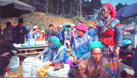 Hành trình khám phá văn hóa qua "Sắc màu dân tộc"