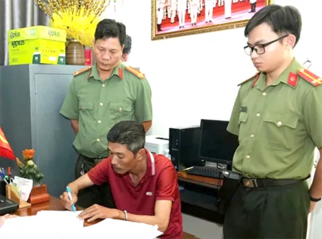 Dùng chiêu thức vay tiền đáo hạn ngân hàng, chiếm đoạt gần 10 tỉ đồng