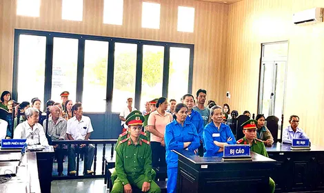 Mua bán người dưới 16 tuổi, 5 bị cáo lãnh hơn 62 năm tù