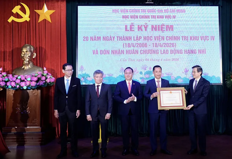 Học viện Chính trị khu vực IV kỷ niệm 20 năm thành lập và đón nhận Huân chương Lao động hạng Nhì