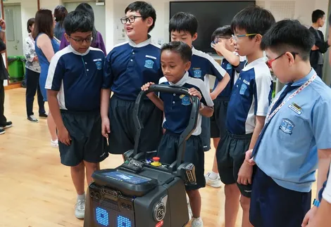 Singapore đào tạo “trí tuệ nhân tạo vật lý” cho 10.000 học sinh