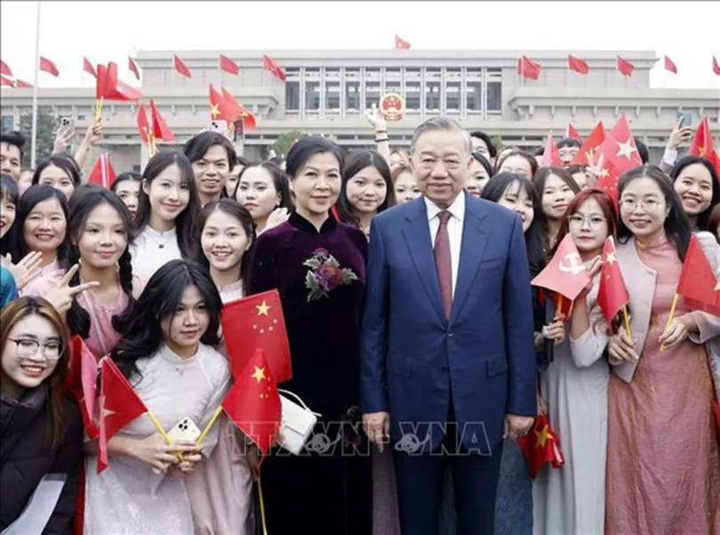 Tổng Bí thư, Chủ tịch nước Tô Lâm và Phu nhân bắt đầu thăm cấp Nhà nước đến Trung Quốc