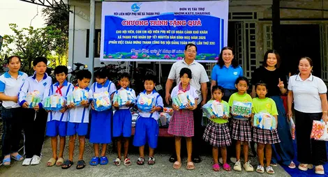 Hỗ trợ phụ nữ phát triển kinh tế