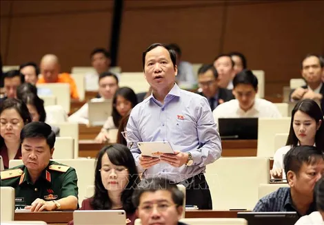 Nâng mức lương cơ sở, tạo động lực phát triển khu vực công