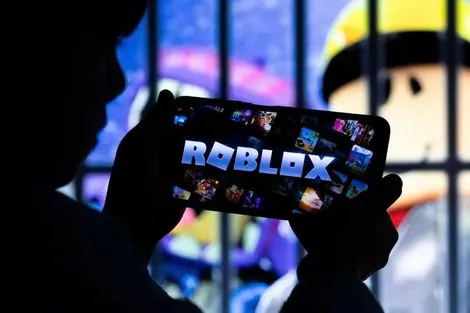 Úc yêu cầu Roblox, Minecraft nêu cụ thể biện pháp giám sát an toàn trẻ em