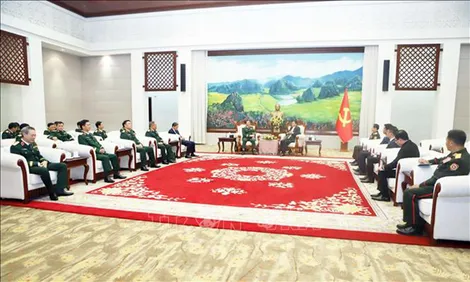 Đoàn kết giữa hai Quân đội Việt Nam - Lào là đặc biệt của đặc biệt