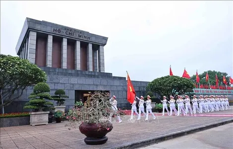 Hà Nội hướng dẫn giao thông phục vụ nhân dân vào Lăng viếng Chủ tịch Hồ Chí Minh