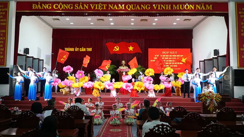 Lãnh đạo thành phố tổng duyệt Chương trình họp mặt kỷ niệm 51 năm Ngày Giải phóng miền Nam, thống nhất đất nước