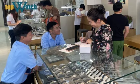 Địa chỉ mua đồng hồ Omega automatic, uy tín