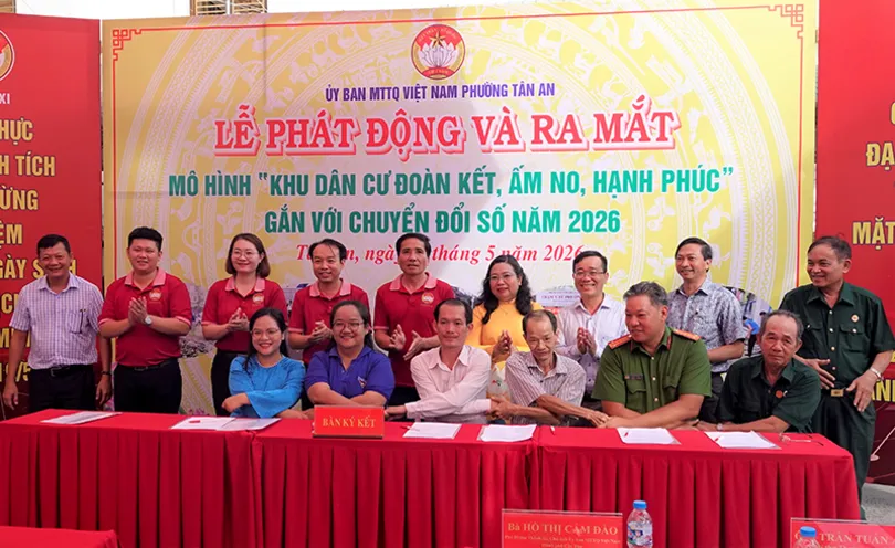 Phát động và ra mắt mô hình “Khu dân cư đoàn kết, ấm no, hạnh phúc” gắn với chuyển đổi số