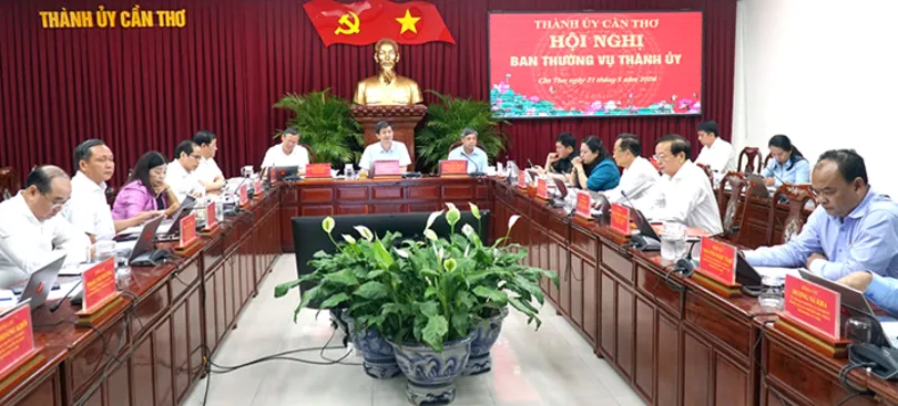 Các nghị quyết, đề án, dự án, quy định ban hành phải đúng quy định, chất lượng, tính hợp pháp, hợp lý và khả thi