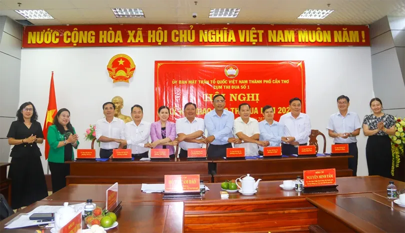 Cụm thi đua số 1 của Ủy ban MTTQVN TP Cần Thơ ký kết giao ước thi đua năm 2026