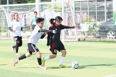 Lan tỏa đam mê bóng đá nữ trong trường học
