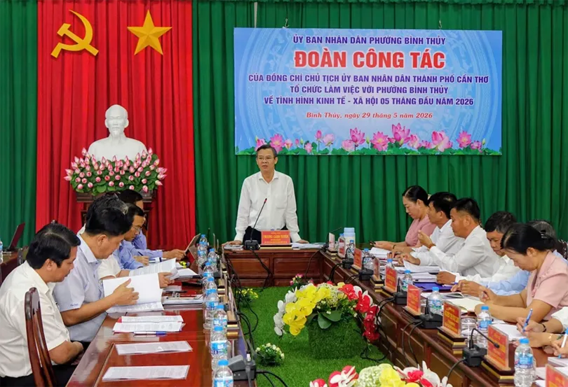 Chủ tịch UBND thành phố làm việc với phường Bình Thủy