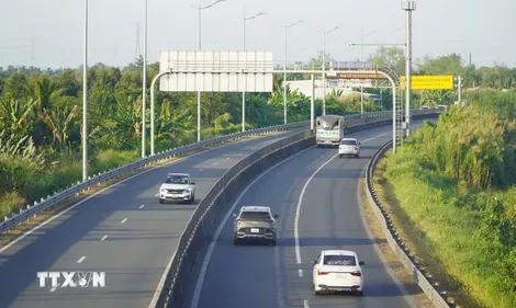 Đẩy nhanh giải phóng mặt bằng mở rộng cao tốc TP Hồ Chí Minh-Trung Lương-Mỹ Thuận
