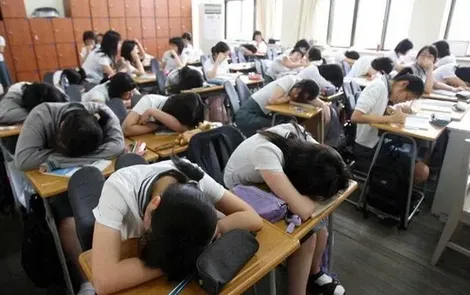 Hàn Quốc cảnh báo số học sinh lưu ban gia tăng vì vấn đề tâm lý