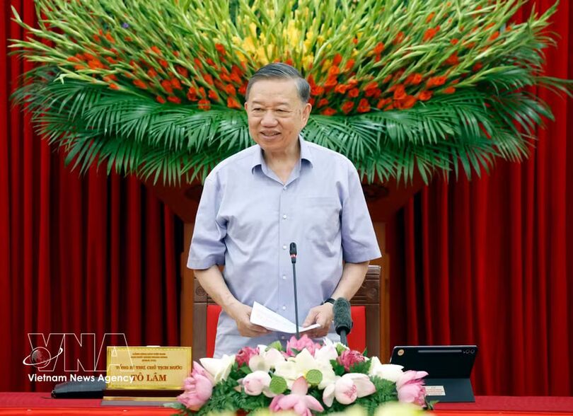 Top leader urges education sector to make fundamental shift in mindset