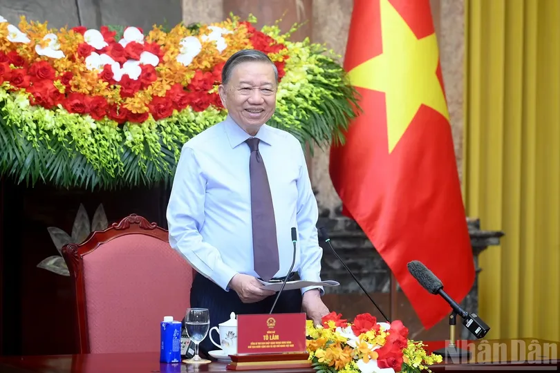 សារ​ព័ត៌មាន​បដិវត្តន៍​វៀតណាម​ក្នុង​យុគ​សម័យ​ឌីជី​ថល