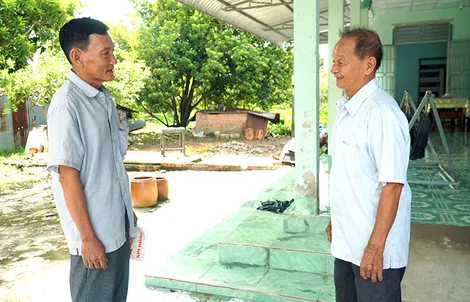 Tận tụy, trách nhiệm với nhân dân