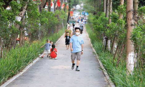 តើ​ការ​ដើរ​ហាត់​ប្រា​ណ​នៅ​ពេល​ព្រឹក ឬ​ពេល​ល្ងាច ជួយ​សម្រក​ទម្ងន់​មាន​ប្រ​សិទ្ធ​ភាព​ជាង?