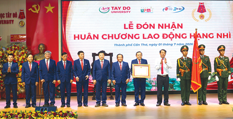 សា​កល​វិទ្យា​ល័យ​ឯ​កជន​នៅ​ទី​ក្រុង​កឹង​ធើ៖ វិនិយោគ​ប្រ​ភព​ធន​ធាន​ លើក​កម្ពស់​គុណ​ភាព​បណ្តុះ​បណ្តា​ល