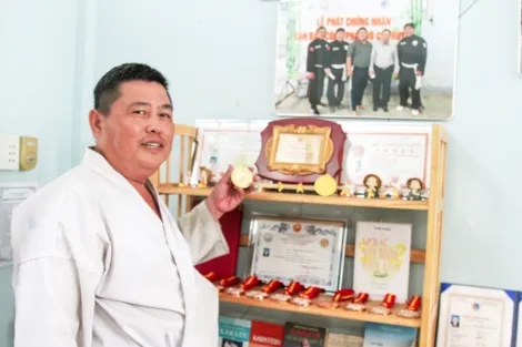 Gieo mầm Karate từ sân trường