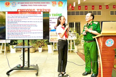 Phát huy vai trò cán bộ hưu trí trong bảo vệ nền tảng tư tưởng của Đảng