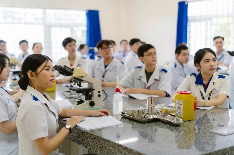Đa dạng ngành nghề, đón đầu xu thế