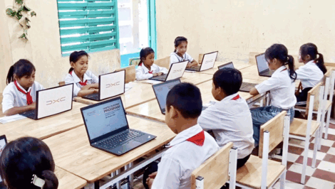 ជំ​រុញ​ដំ​ណើរ​សិស្សា​នុសិស្ស​តំ​បន់​ជន​ជាតិ​ភាគ​តិច​ទៅ​សា​លា​