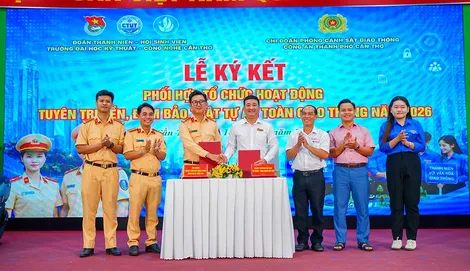 Phối hợp tổ chức hoạt động tuyên truyền, đảm bảo trật tự an toàn giao thông